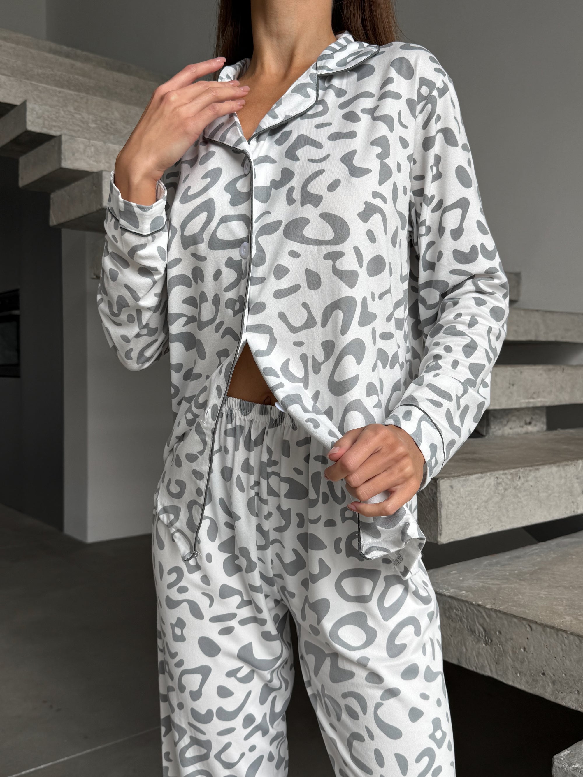 Pajama Set Gray Leopard